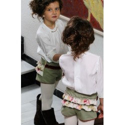 Conjunto niña de Naxos